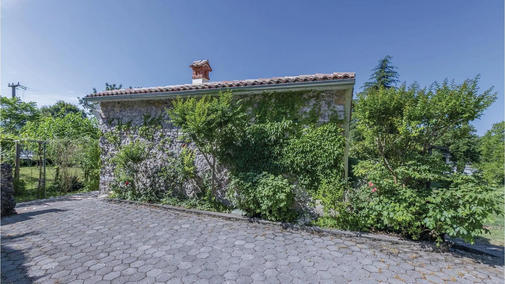 Nice Home In Lupoglav With Kitchen Hébergement de vacances Lupoglav (Istria)