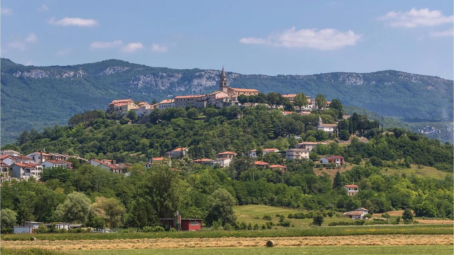 Hébergement de vacances Nice Home In Lupoglav With Kitchen Croatie
